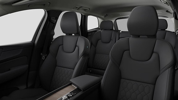 Volvo XC60 13 of 21