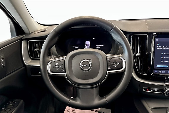 Volvo XC60 13 of 18