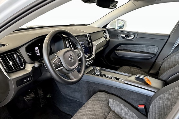 Volvo XC60 10 of 18
