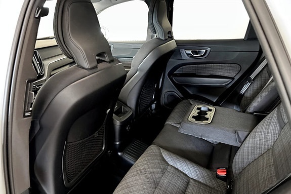 Volvo XC60 16 of 18