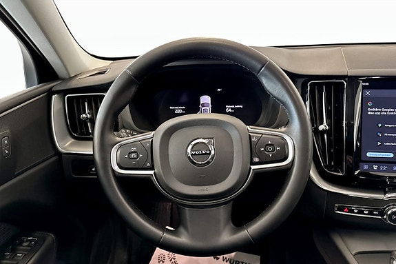 Volvo XC60 14 of 18