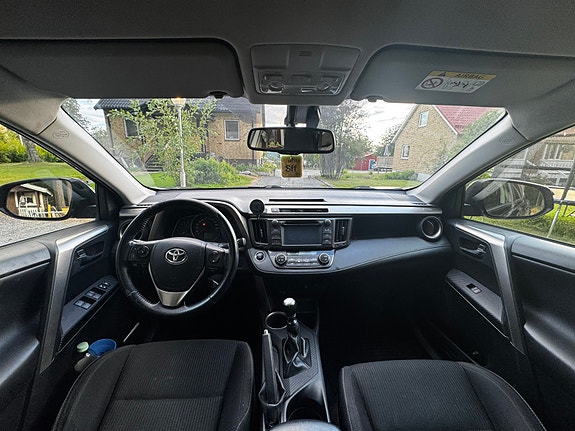 Toyota RAV4 7 of 7
