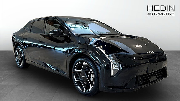Kia EV4 3 of 20