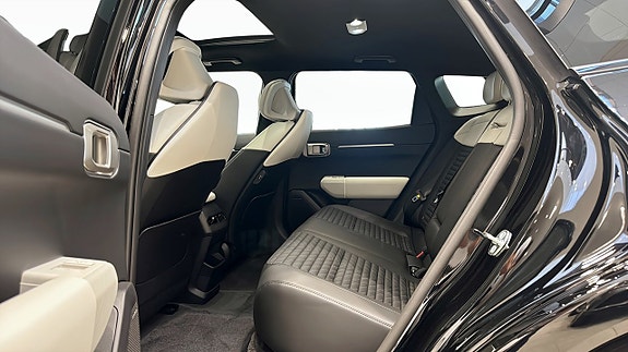 Kia EV4 10 of 20