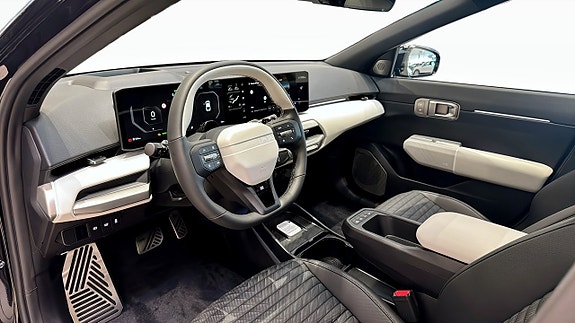 Kia EV4 13 of 20