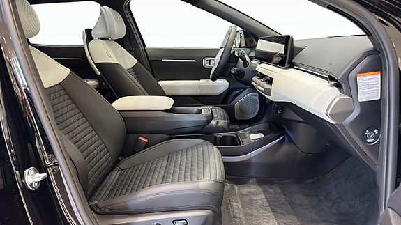 Kia EV4 17 of 20