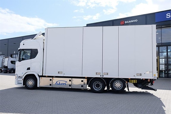 Scania R500 Super 6x2*4 Ekeri 2022 - välutrustad skåpbil 6 of 14