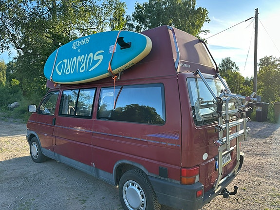 Volkswagen California 2 of 21