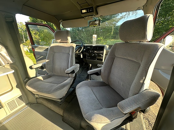 Volkswagen California 17 of 21