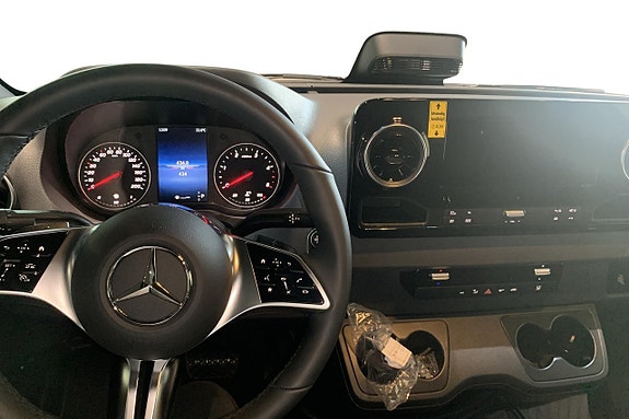 Mercedes-Benz Sprinter 311 12 of 17