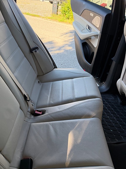 Mercedes-Benz GLE350 de 14 of 23
