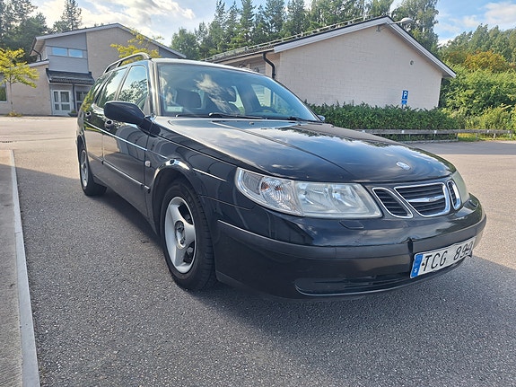Saab 9-5 2 of 14