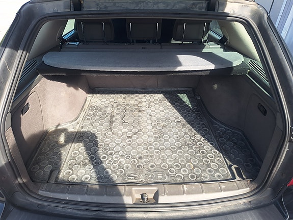 Saab 9-5 8 of 14