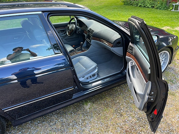 BMW 540i 14 of 15