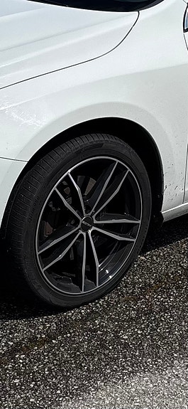 Volvo V60 3 of 9