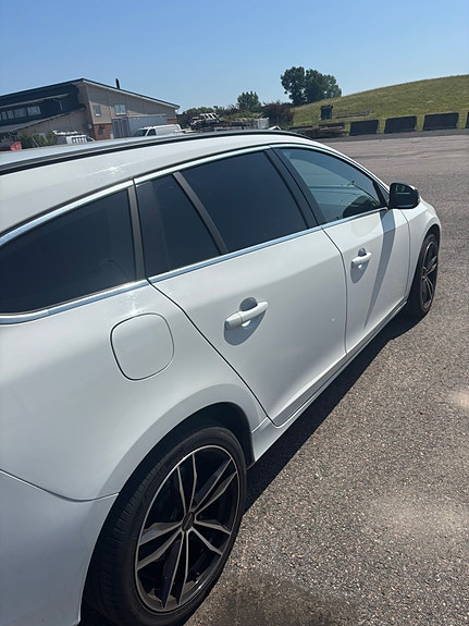 Volvo V60 9 of 9