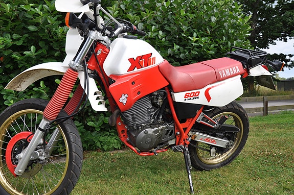 Yamaha XT600 2 of 5