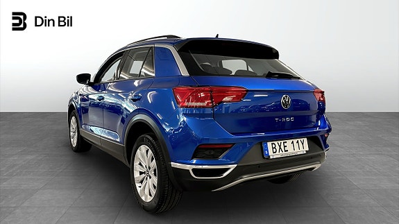 Volkswagen T-Roc 3 of 12