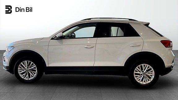 Volkswagen T-Roc 2 of 16