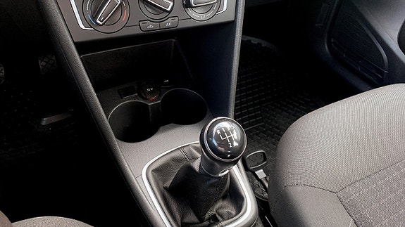 Volkswagen Polo 13 of 13