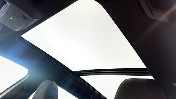 Volkswagen Passat 8 of 16