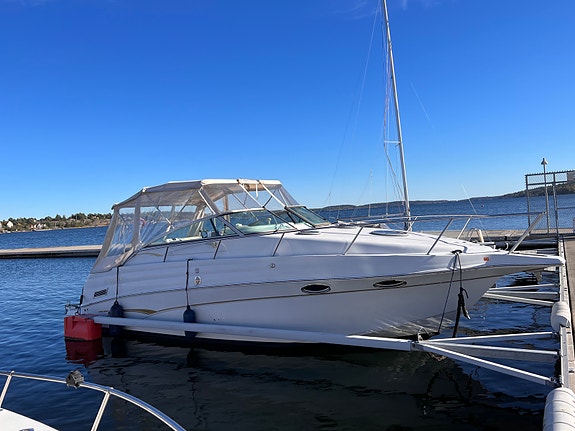 Crownline 290 CR – Dubbla Volvo Penta V8 – Stora renoveringar gjorda 2 of 5