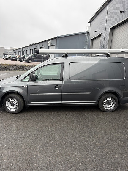 Volkswagen Caddy Maxi 3 of 5
