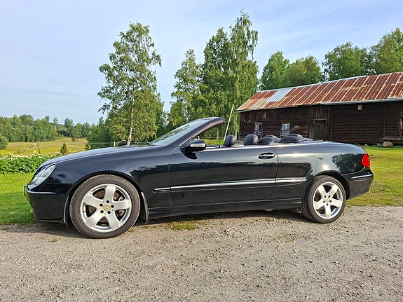 Mercedes-Benz CLK200 8 of 8