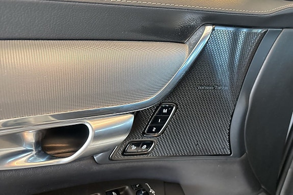 Volvo V90 18 of 28