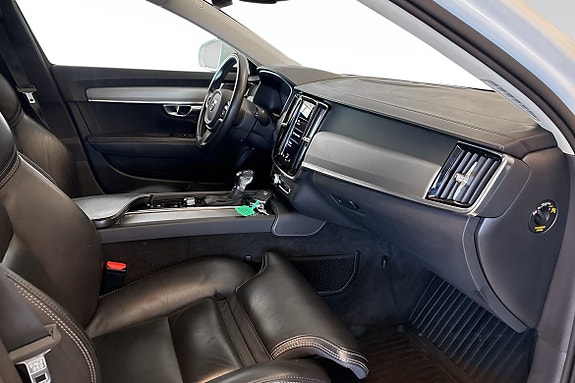 Volvo V90 10 of 28