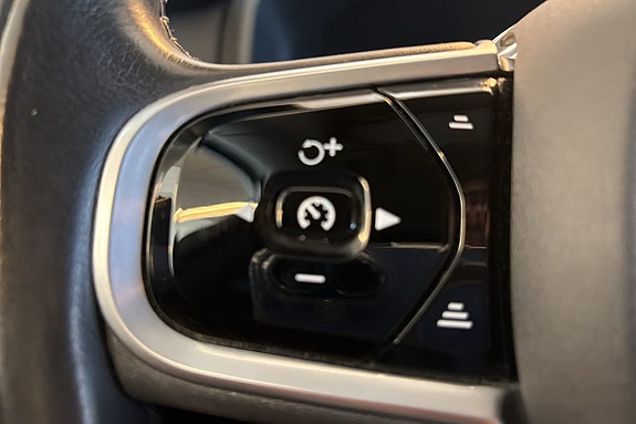Volvo V90 22 of 28