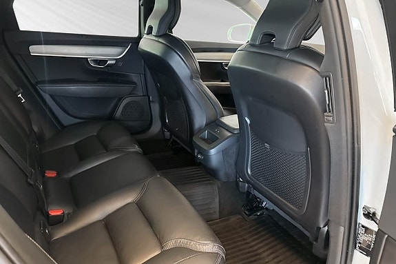 Volvo V90 11 of 28