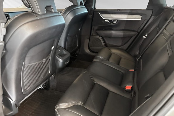 Volvo V90 8 of 28