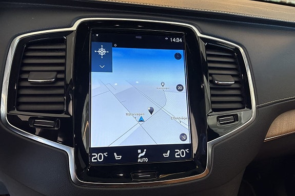 Volvo XC90 21 of 30