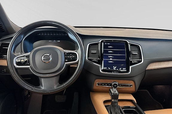 Volvo XC90 9 of 30