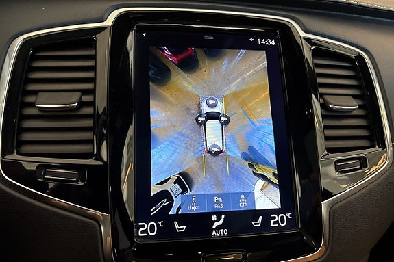 Volvo XC90 22 of 30