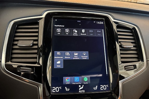 Volvo XC90 24 of 30