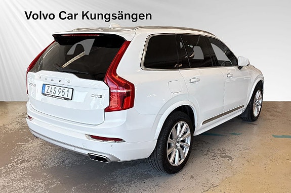 Volvo XC90 5 of 30