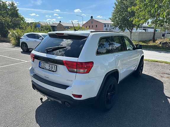 Jeep Grand Cherokee 5 of 13