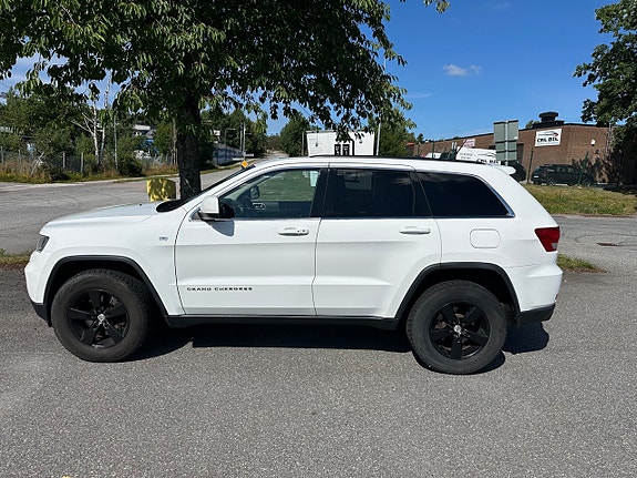 Jeep Grand Cherokee 8 of 13