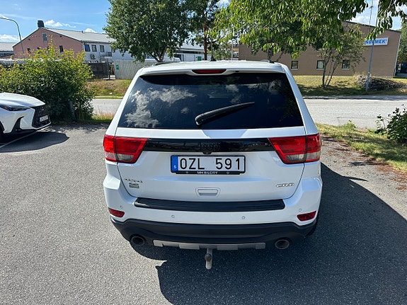 Jeep Grand Cherokee 6 of 13