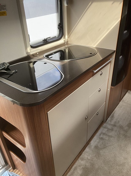 Adria Adora 563 PT Mover Barnkammarvagn 7 of 9