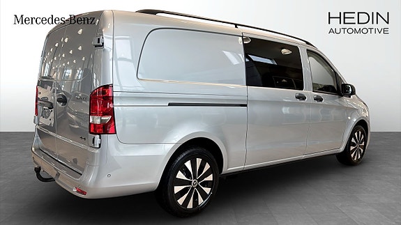 Mercedes-Benz Vito 119 2 of 9