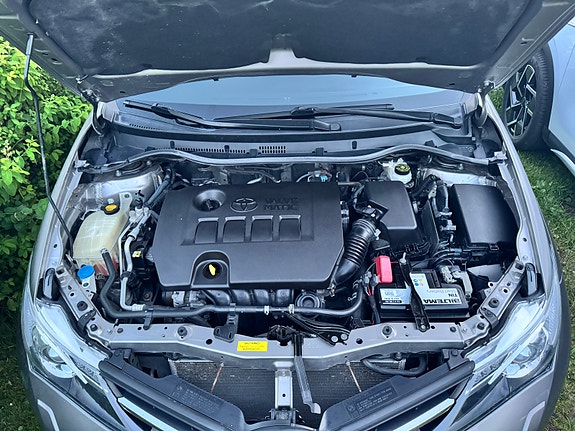 Toyota Auris 5 of 5