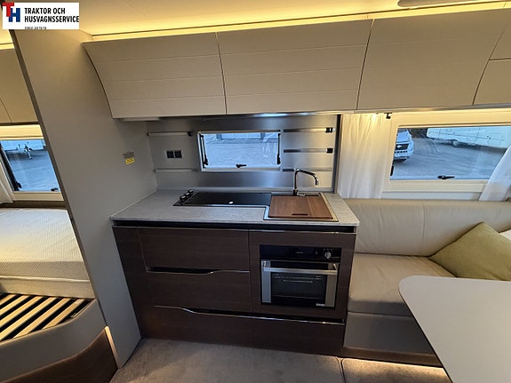 Adria ALPINA 763 UK Skinnklädsel, AC, Förtält -23 9 of 21