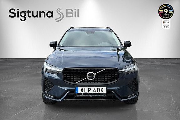 Volvo XC60 2 of 30