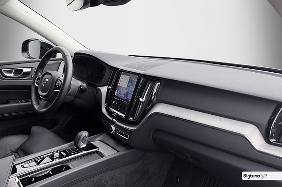 Volvo XC60 12 of 30