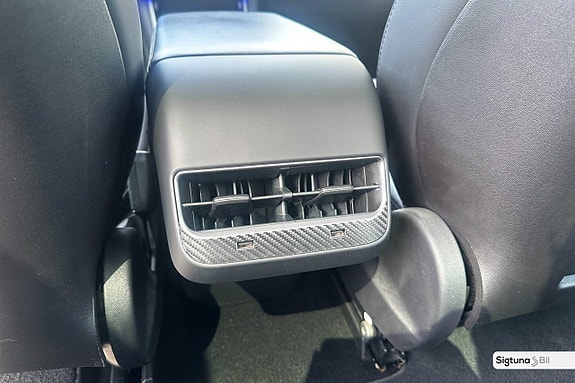 Tesla Model 3 15 of 25