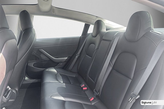 Tesla Model 3 14 of 25