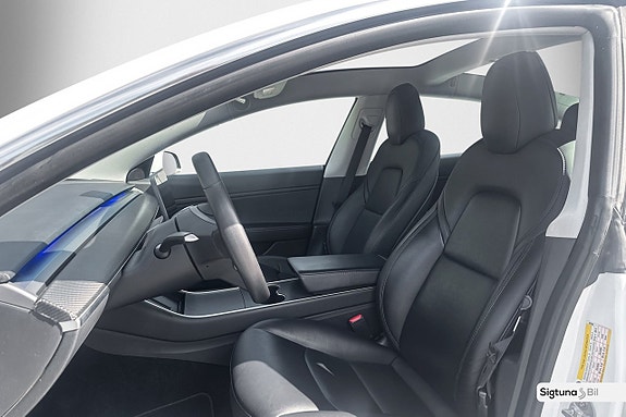 Tesla Model 3 12 of 25